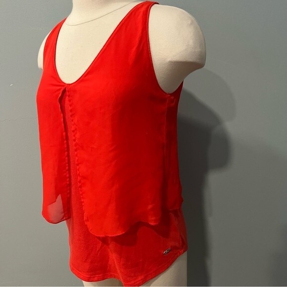 Guess Red Sleeveless Chiffon Overlay Blouse Size XS - Picture 4 of 5